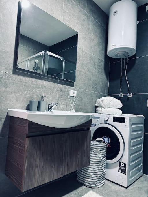 Priam Apartment Prishtinë Ngoại thất bức ảnh